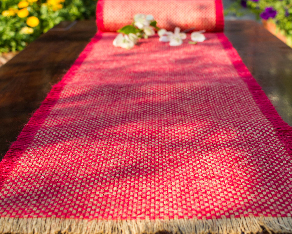 Table Runner Natural Fibre Jute Red Checks Kopai Paar
