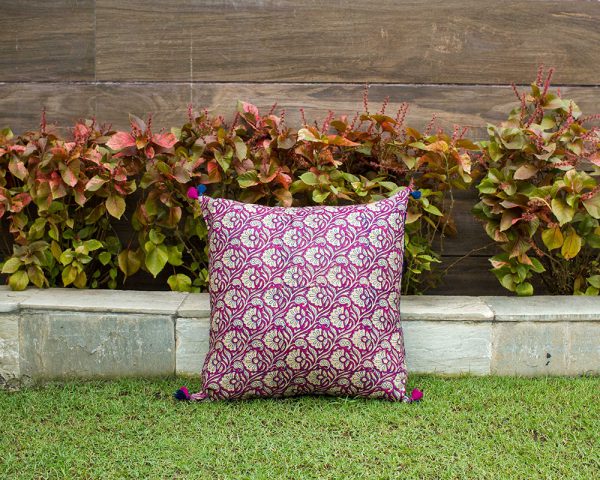 Kopai Paar handmade cushion orange cross set